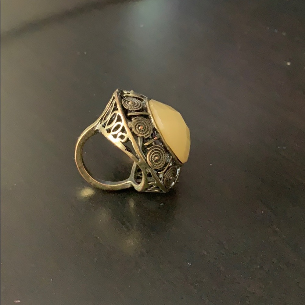 Ring - Picture 2 of 3
